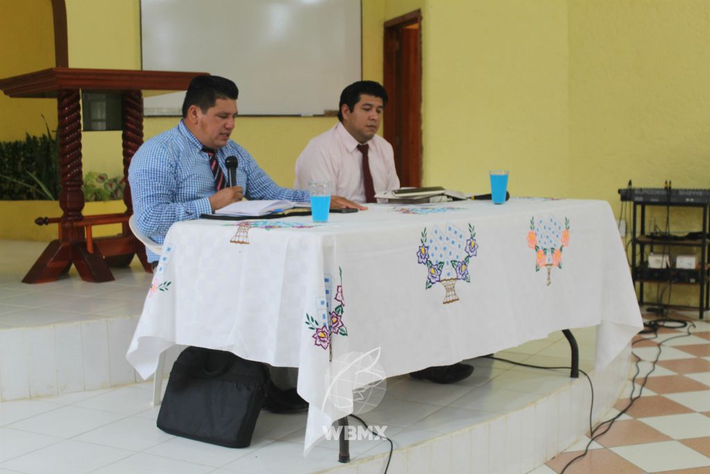 Plática con el gobierno local